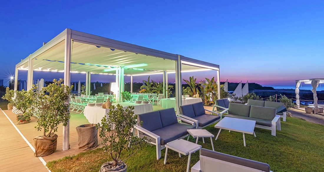 Pergola, Raffpergola, Terrassenpergola, Terrassenüberdachung,